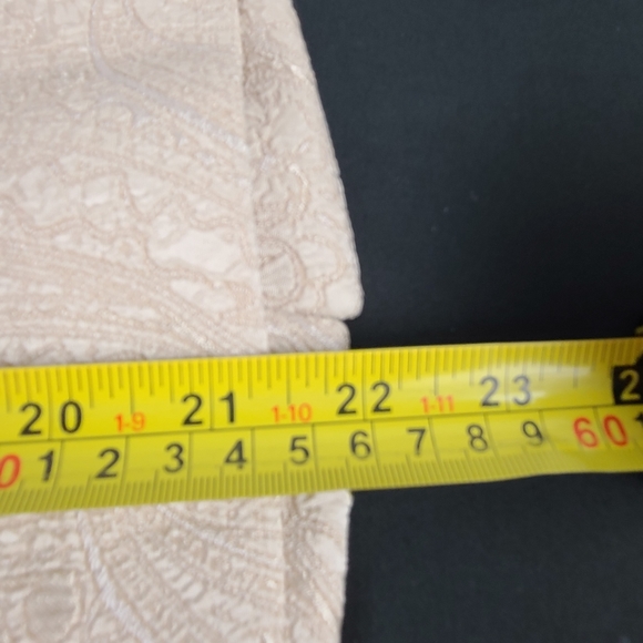 Amanda Smith suit. Champagne   4P - Picture 10 of 16